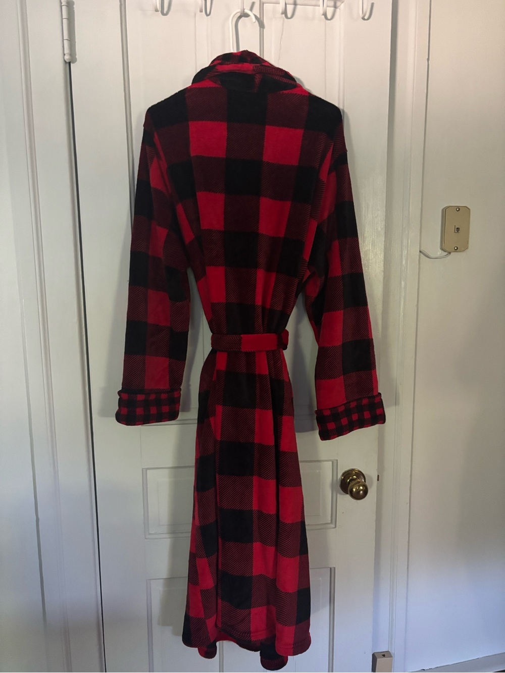 Secret Treasures Red and Black Buffalo Plaid Fleece Robe